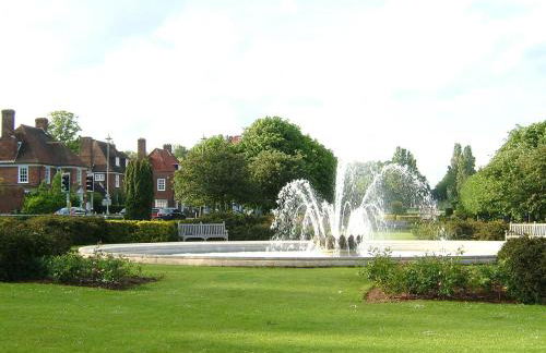 Lovely House in Welwyn with Garden and Off road parking - Foto 4