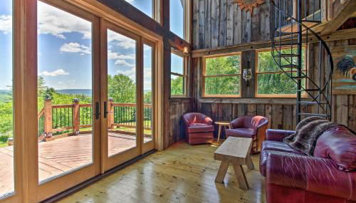 Red Sweetheart Barn Studio with Mtn and River Views! - Foto 5