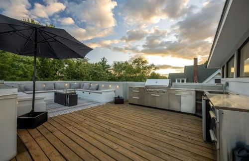 Modern Fountain Square Mansion with Hot Tub & Rooftop Patio- Family Friendly - Foto 15