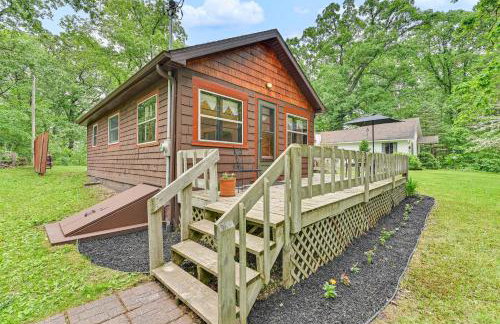 Walk to Kelsey Lake Cassopolis Home with Yard! - Foto 22