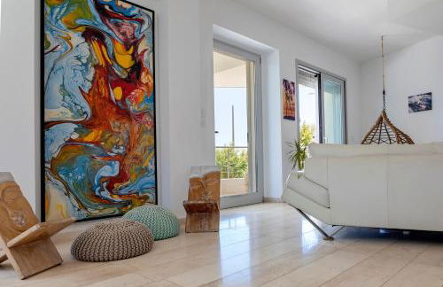 Luxury Seafront Villa with Rooftop Pool & Stunning Sea Views - Foto 41