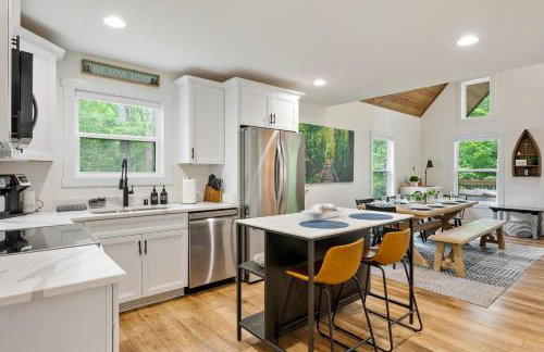 White Pines Lodge- Wooded Retreat - Foto 7