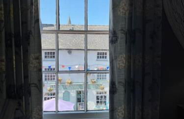 Cosy 2 bed flat in Crickhowell - Photo 3