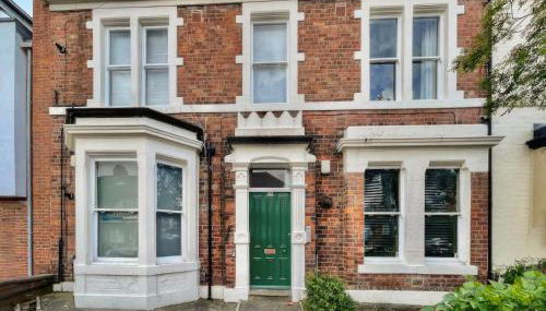 Grosvenor Apartment - Photo 1