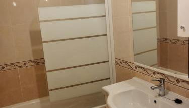 Piso nuevo y acogedor! - Foto 2