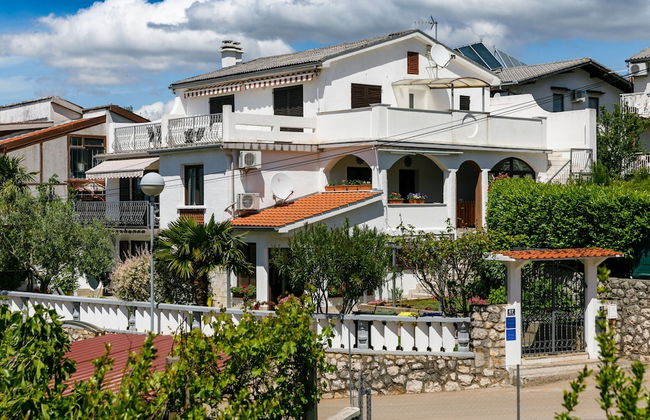 Lovely Apartment With Terrace & Garden Grill - Foto 17