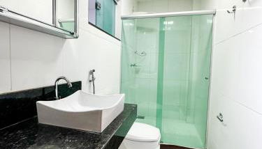 APË GOLD NO CENTRO DA CIDADE COM AR E CAMA KINg - Foto 4