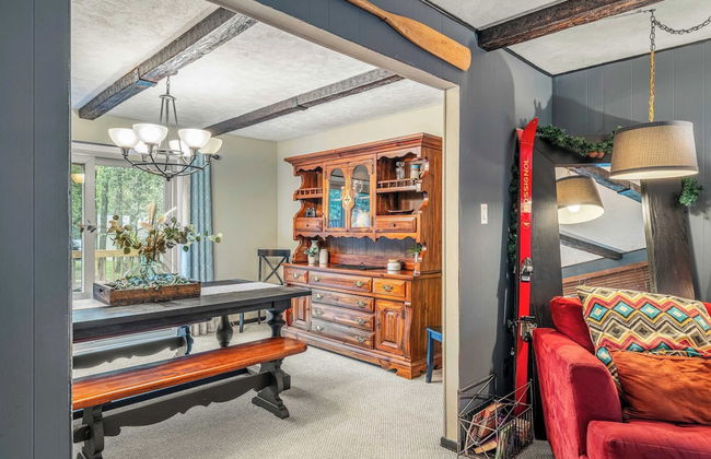 Double Diamond Lodge by Avantstay Group Escape w/ Firepit, Patio, Activities - Foto 14