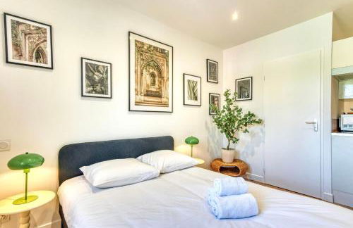 Le Basalte - Lumineux studio - parking privé - wifi - proche métro B - Foto 6