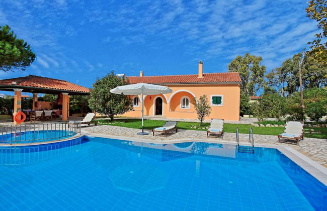 Villa Vasiliki in Roda - Foto 2