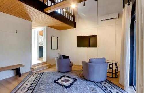 Peaceful Woodland Cabin with Screened Porch & Arcade Near Siloam Springs City Lake, Gentry, AR - Foto 7