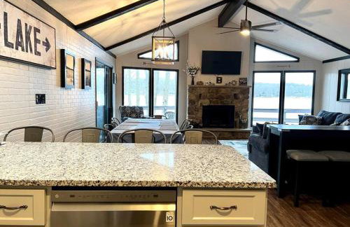 Lakeside Oasis with Kayaks, Hot Tub, & Fire Pit - Foto 52