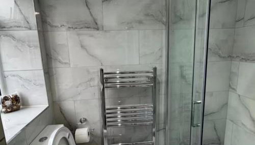 Apartment-Sleeps3-Parking-Internet - Foto 5, Shower