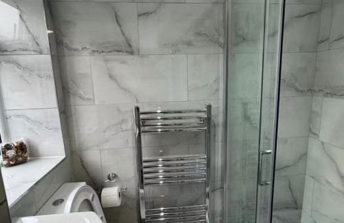 Apartment-Sleeps3-Parking-Internet - Photo 5