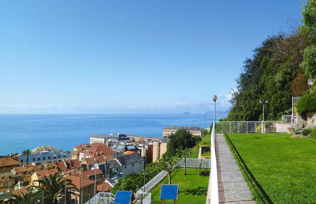 Holiday Flat in Pretty Residence With Communal Pool in Pietra Ligure - Foto 32