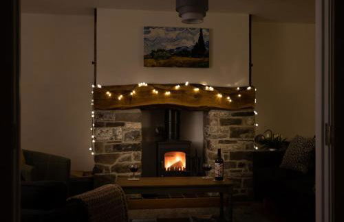 Family Country Cottage with Stunning Mountain View sleeps 12 - Foto 17