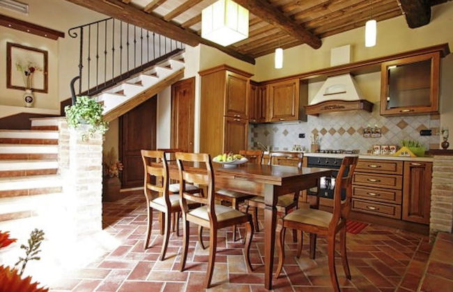 Villa with Private Pool near Cortona in Calm Countryside & Hilly Landscape - Foto 9