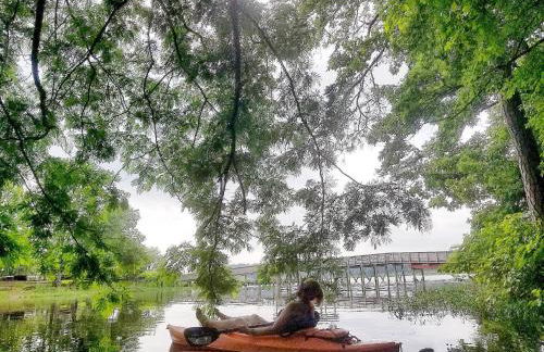 Retreat 4BR Sleeps 10 plus, 8mi LakePoint, Red Top - Foto 3