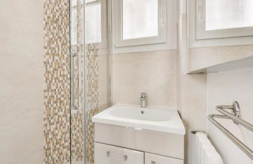 Vue Tour Eiffel et 5 minutes des Champs-Elysees Appartement 2 chambres Paris 16 Etoile - Foto 16