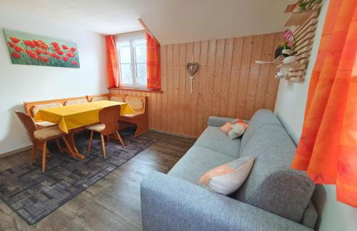 Haus Hindelang - 2 FeWos mit Zugspitzblick, inkl Königscard, gratis Parken & WLAN, Self Check-In, 5 Minuten ins Zentrum - Foto 7