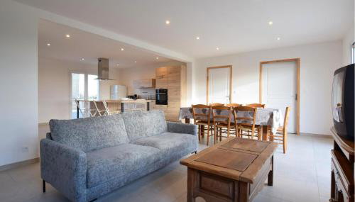 Awesome Home In Bacilly With Wifi - Foto 4