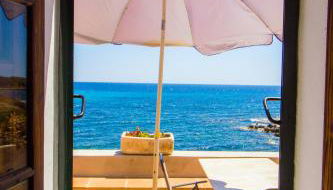 Authentic fisherman's house on the seafront - Photo 3