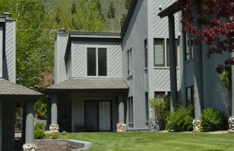 Greyhawk Condo 09 - Photo 31