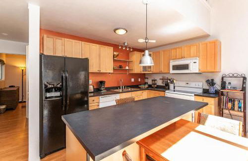 1 Alpine Terrace-renovated condo private hot tub - Foto 6