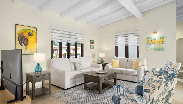 3BR 2BA Near Eagle Beach w Private Pool - Foto 3, Habitación