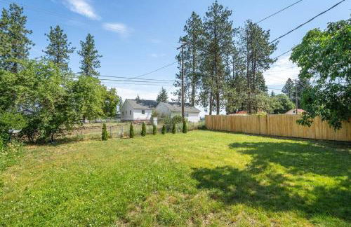 2BR 1BA Small Town Feel Pets Allowed - Foto 53