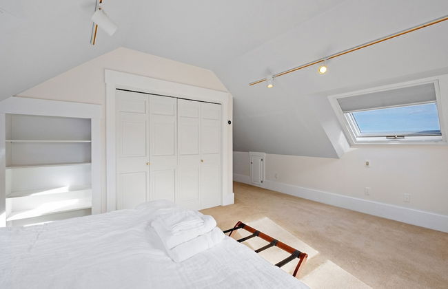 Cozy Stay w Fireplace Near Gunstock Laconia - Photo 9