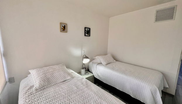 Oceanfront Condo at Unique Location - Foto 4, Habitación