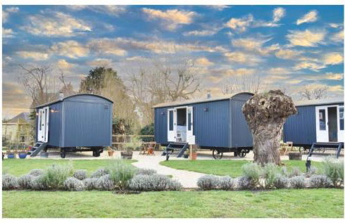 The Red Lion - Shepherd Huts - Photo 24