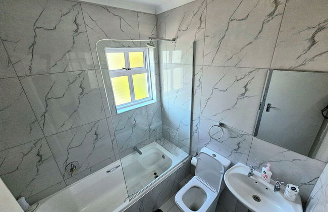 Summer Grove House by Tanaka Kingdom - Photo 7