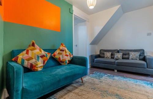 "Furnished Rentals Direct" DominionHouse cul-de-sac Home for 6 people in Anfield near LFC, Goodison Park, Free Street Parking, Suits Travellers, contractors and Family, Near Football action and 10 minutes drive to Liverpool City Centre - Foto 8