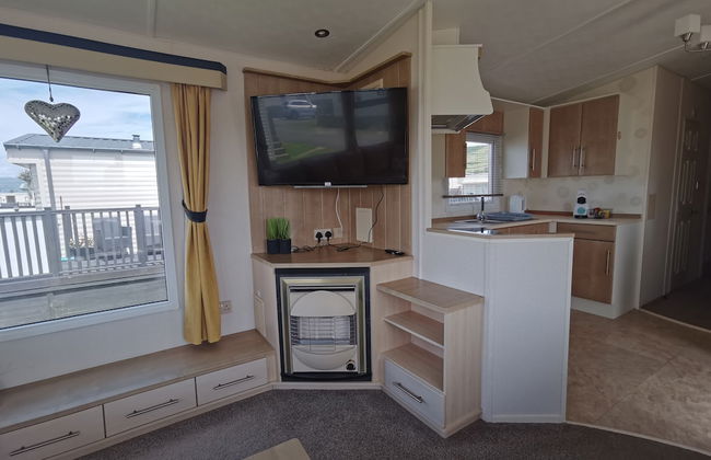 Snowdonia Holiday Sea Beach and Mountains View - Photo 11