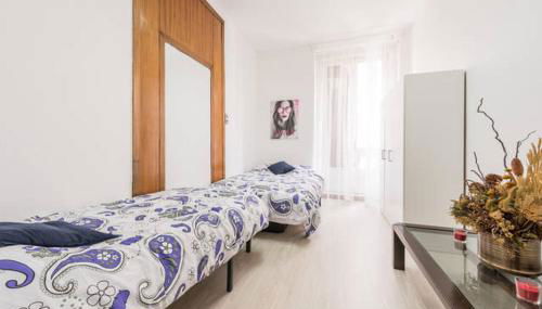 M&F Apartaments Gran Via - Photo 5