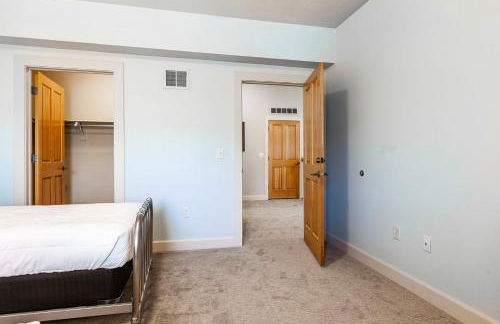 Crestview Condominiums by All Seasons Resort Lodging - Photo 148