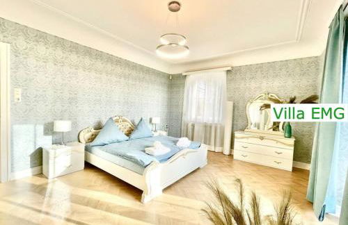 Luxury Villa EMG Steinfurt - Historische Villa mit Sauna, SPA, Garten & großem Essbereich für bis zu 22 Personen - Foto 49