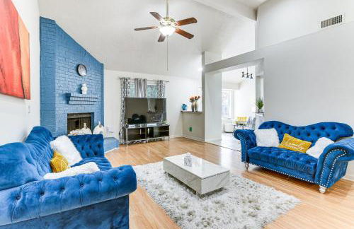 Extended Stay in Sugar Land! Family Home with Yard - Foto 7