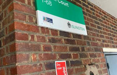 Cosy 2-Bedroom Flat in Finsbury Park, Modern, Convenient & Close to Central London! - Foto 17