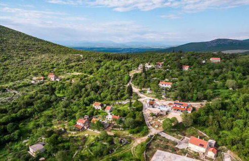 3 Bedroom Amazing Home In Vid - Foto 9