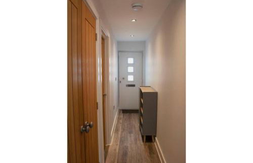 Rainbow View - Modern, central 1-bed flat, free on-site parking - Foto 6