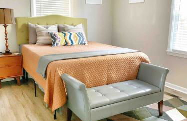 Family Comfort with Graceful Stays - Photo 2