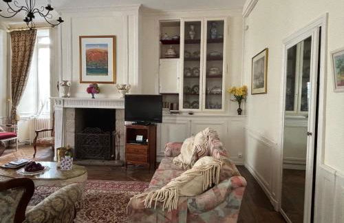 16th Century Manoir du Belvedere - central, unique, historical, with all modern amenities - Foto 7