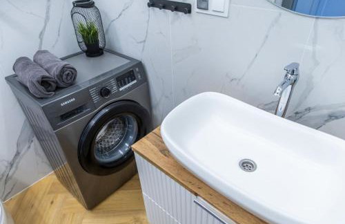 SOLAR Apartments I Stare Miasto 10min I Parking Free I Winda I Balkon - Photo 41