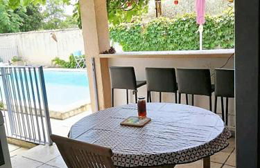 Appartement charmant proche d'Avignon avec piscine privée - Foto 7