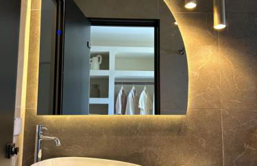 Helen Hotel - Photo 79