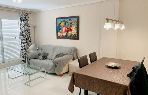 Apartamento Nuevo con Gran Terraza y Wifi en Canet - Photo 4