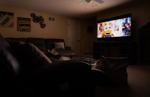 Epic View A Luxury House on a Hill River 10 min - Foto 24